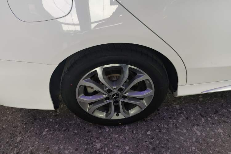 Used Mercedes-Benz C-Class 2018 C 180 L Fashion Edition Sport Version