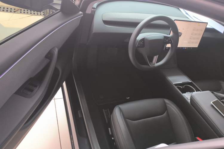 Used Tesla Model 3 2023 Rear-Wheel-Drive Version