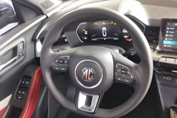 Used MG 5 2021 Revised Version 180 DVVT CVT Youth Luxury Edition
