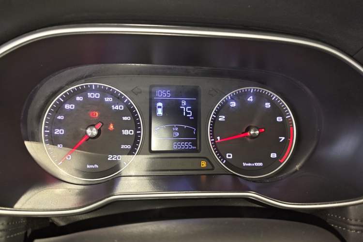 Used Roewe RX3 2020 1.6L Manual 4G Connect Super-Fresh Elite Edition