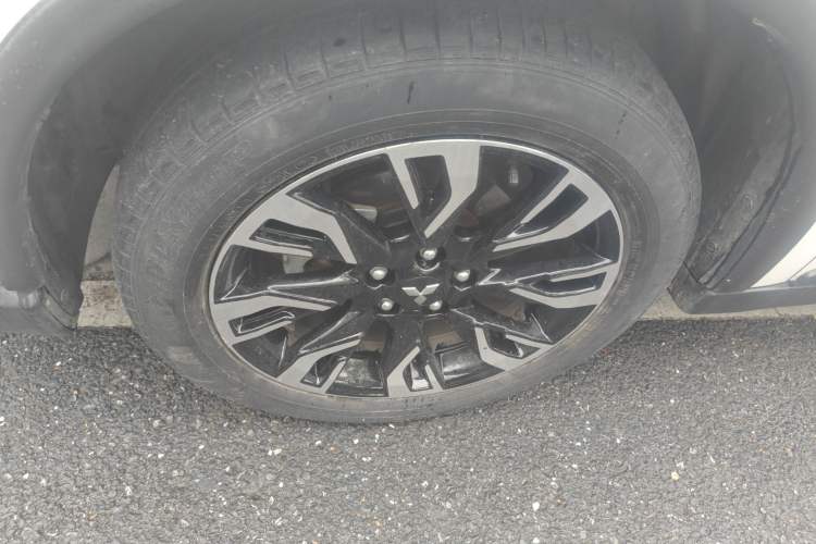 Used Mitsubishi Outlander 2019 2.0L Two-Wheel Drive Comfort Edition 5 Seats China VI Standard