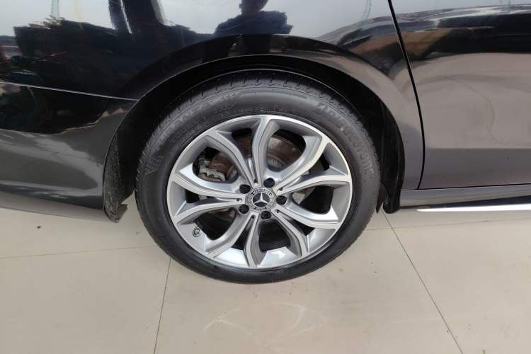 Used Mercedes-Benz E-Class 2020 Restyled E 300 L Sporty and Stylish Edition
