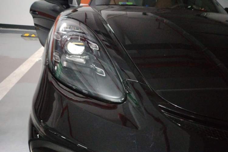 Used Porsche 718 2018 Cayman 2.0T Right Front Headlight