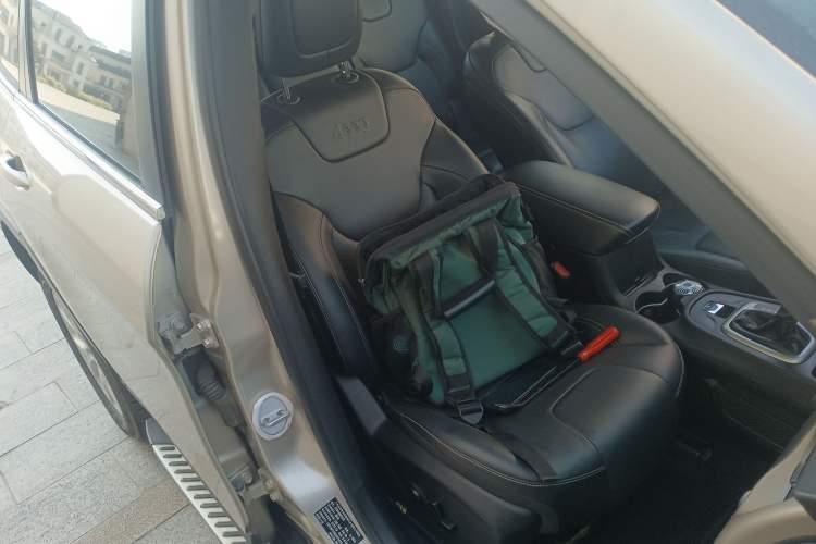 Used Jeep Cherokee 2016 2.4L Leading Edition
