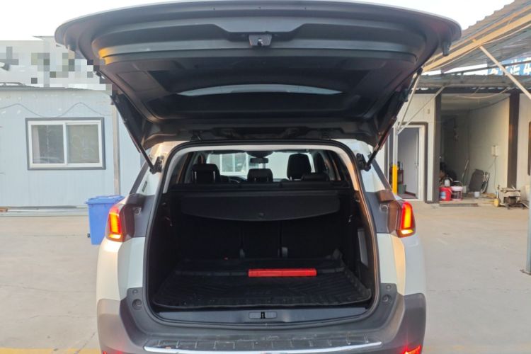 Used Peugeot 5008 2017 380THP 7-Seater Elite Edition
