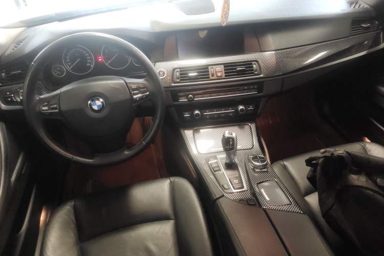Used BMW 5 Series 2013 530Li Leading Model Center Console