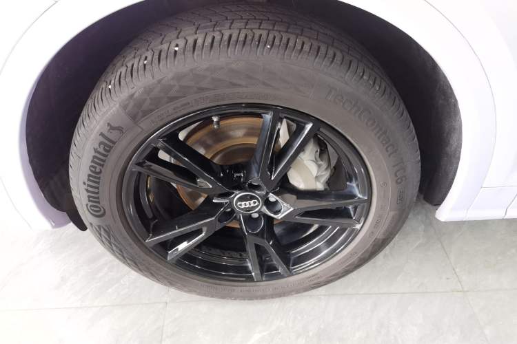 Used Audi Q5L 2018 40 TFSI Prestige Fashion Edition China V Left Front Wheel Hub