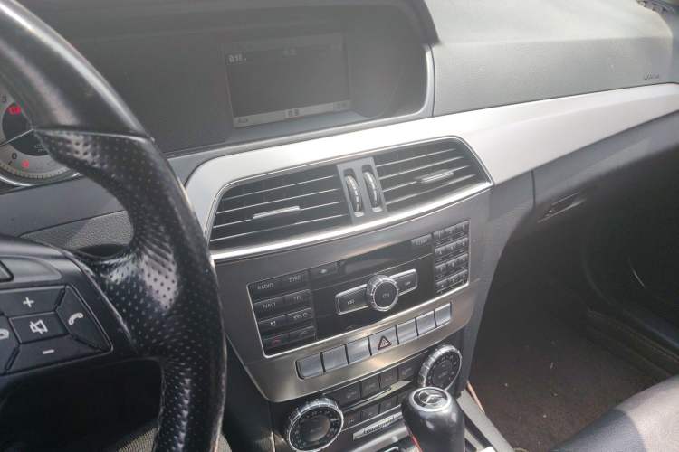 Used Mercedes-Benz C-Class 2011 C 200 Fashion Travel Edition