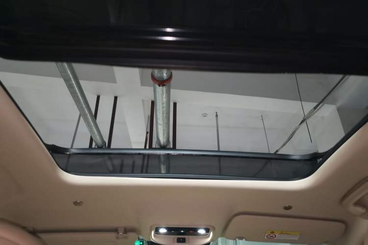 Used Hima AITO M7 2024 1.5T Rear-Drive Plus Version 5 Seats Headliner