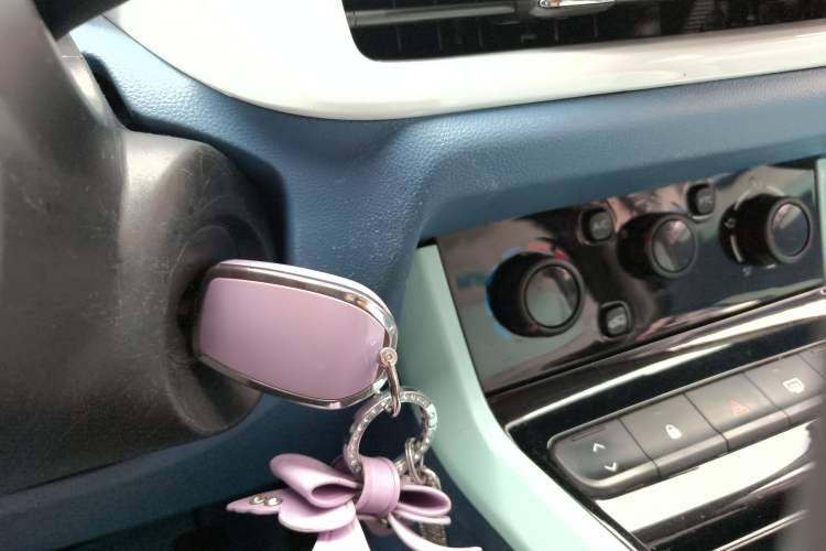 Used Dongfeng NAMMI BOX 2022 Chasing Wind Edition 331 km Standard Model Vehicle Key