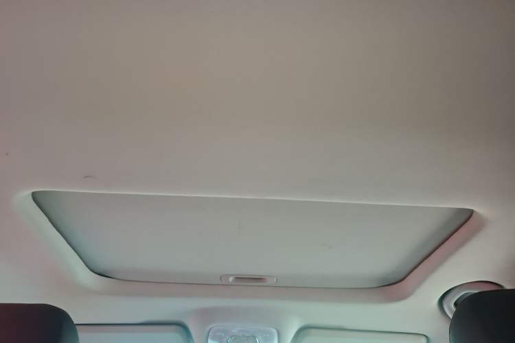 Used GAC Trumpchi GS4 2017 235T Automatic Two-Wheel Drive Luxury Smart Connectivity Version Headliner