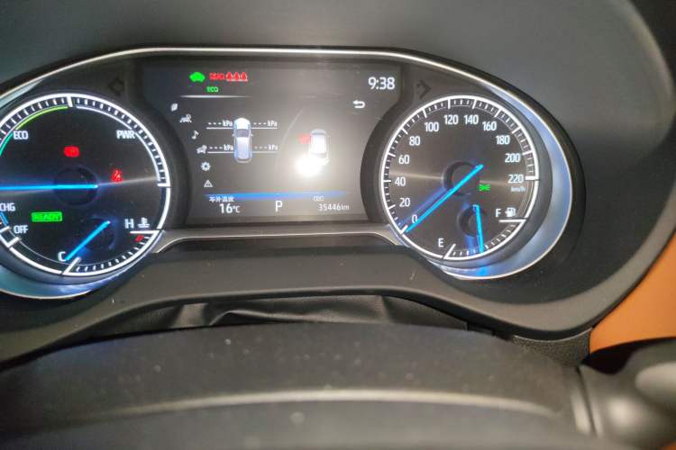 Used Toyota Venza 2022 Dual-Engine 2.5L CVT Two-Wheel Drive Prestige Edition Odometer Close Up