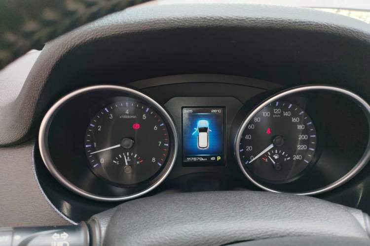 Used Haval H6 Coupe 2017 Red-Label 2.0T Automatic Two-Wheel Drive Elite Model
