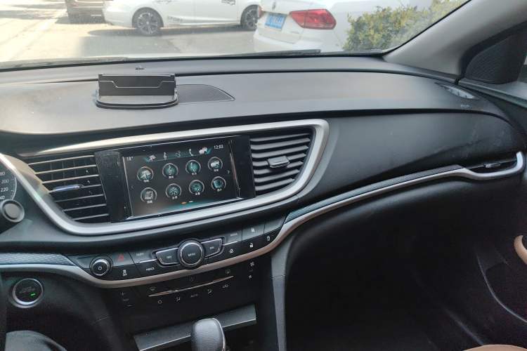 Used Buick GT 2019 18T Automatic Connected Flagship Version China VI Standard
