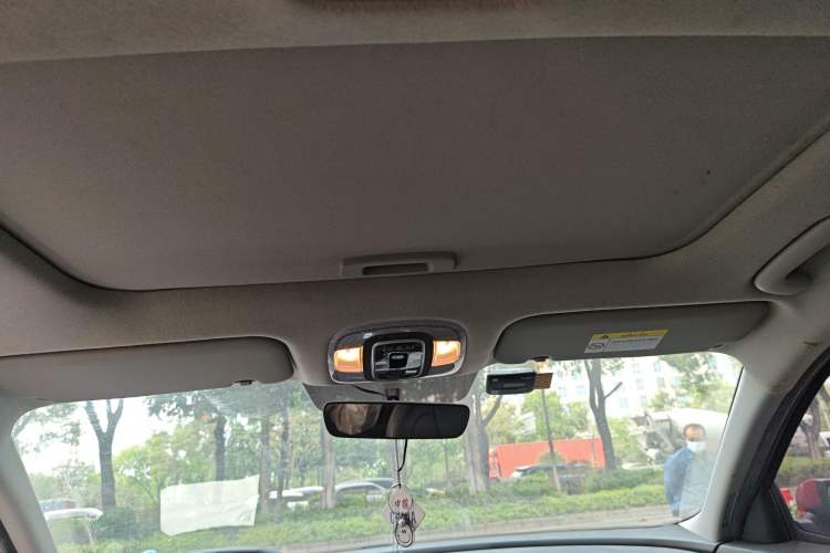 Used Hyundai Elantra 2021 1.5L CVT GLX Elite Edition Headliner