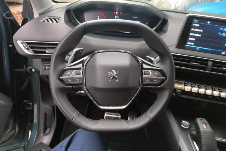 Used Peugeot 5008 2017 380THP 7-Seater Elite Edition
