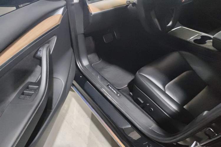 Used Tesla Model 3 2022 Rear-Wheel-Drive Version