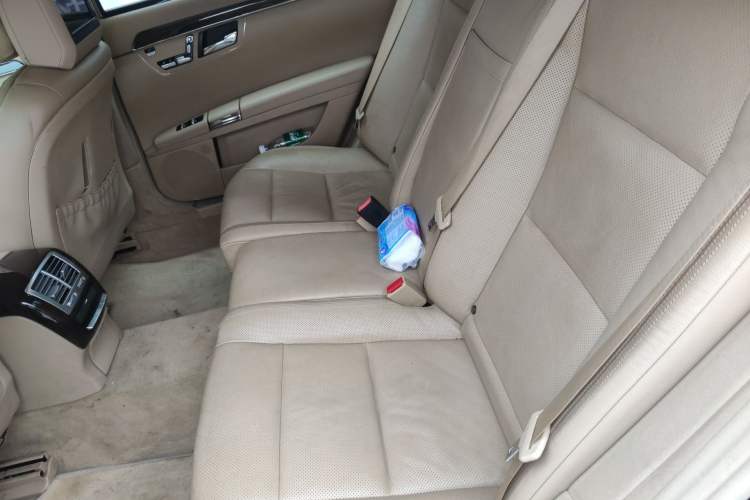 Used Mercedes-Benz S-Class 2012 S 300 L Luxury Grand Edition Left Rear Seat