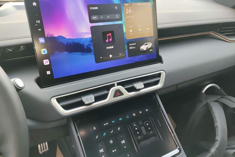 Used Wey Mocha New Energy 2024 Hi4 Four-Wheel Drive Long-Range Version
