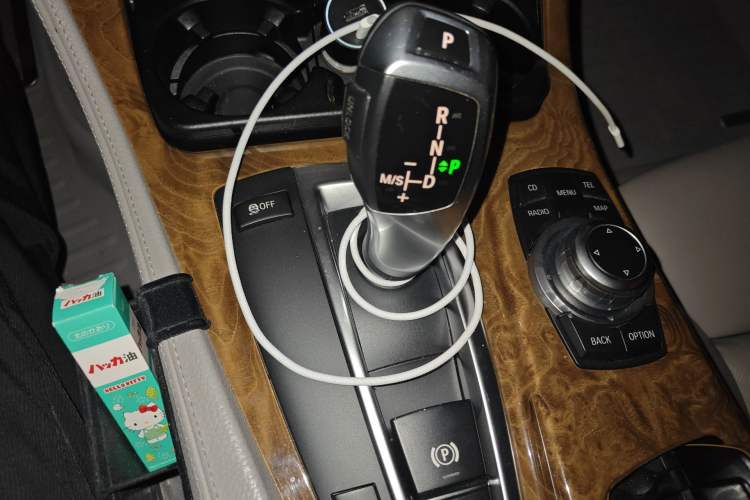 Used BMW 5 Series 2011 528Li Luxury Model
