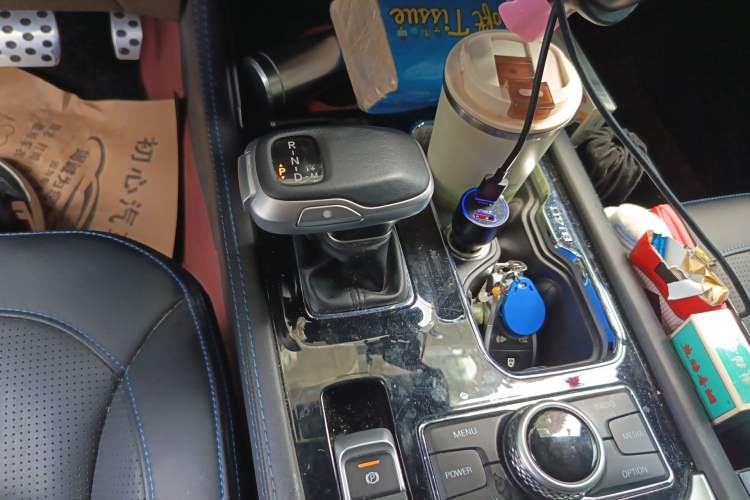 Used BAIC Off-Road BJ40 2023 2.0T Automatic Four-Wheel Drive Urban Hunter Edition Chivalrous Type Gear Lever