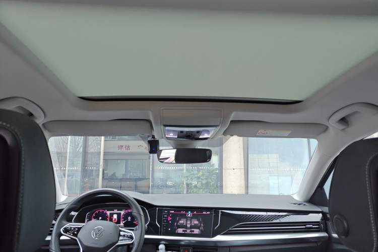 Used Volkswagen Passat 2023 Restyled 330TSI Starry Luxury Edition
