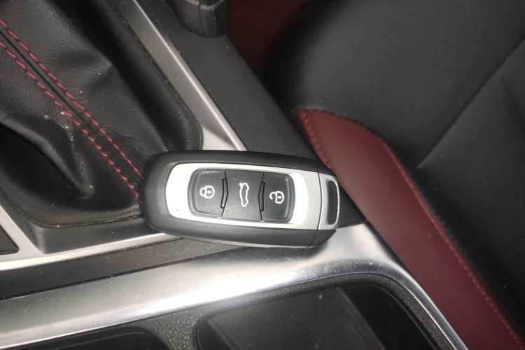 Used Geely Auto Vision X3 2021 PRO 1.5L CVT Deluxe Model
