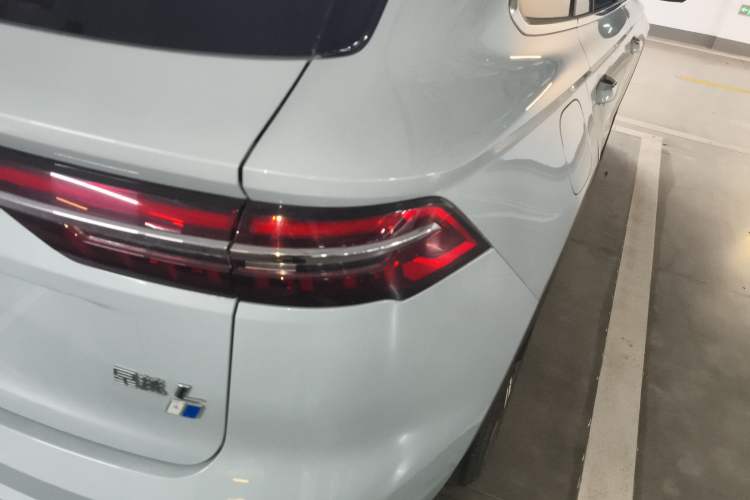Used Geely Auto Monjaro L 2022 1.5T Thunder Hi·F Plug-in Hybrid Super Rui Right Rear Taillight