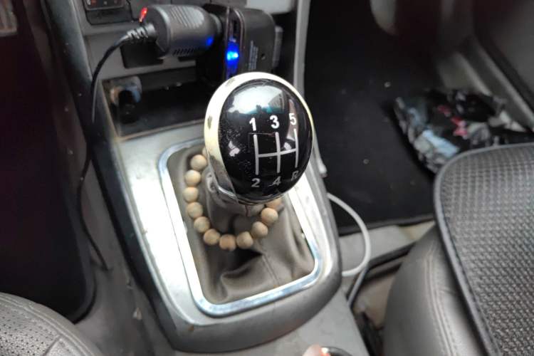 Used Geely Auto Classic Emgrand 2013 Sedan 1.8L Manual Entry-Level CNG Model
