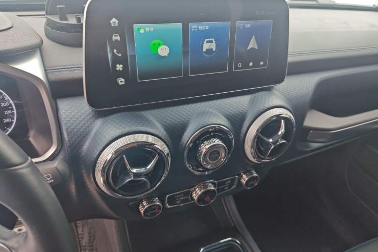 Used BAIC Off-Road BJ40 2023 2.0D Automatic Four-Wheel Drive Blade Hero Edition Adventurer Type
