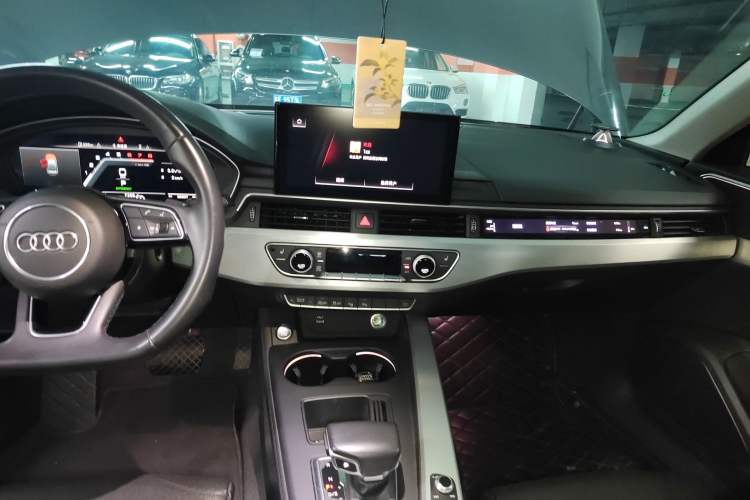 Used Audi A4L 2022 40 TFSI Luxury Dynamic Model
