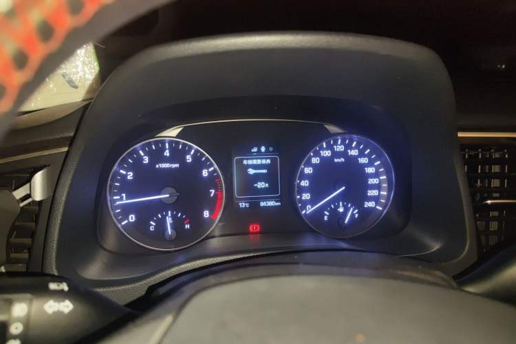 Used Hyundai Elantra (6th Generation / Lingdong) 2016 1.6L Manual ZhiXuan·Youth Edition
