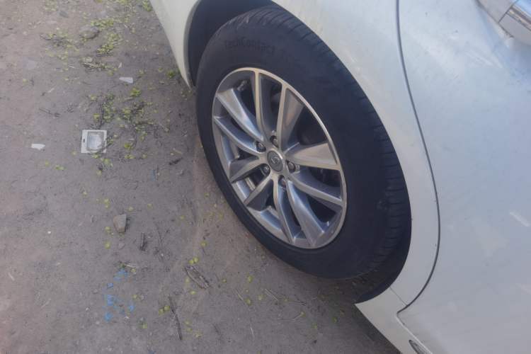 Used Infiniti Q50L 2015 2.0T Enjoyment Edition Right Rear Wheel Hub