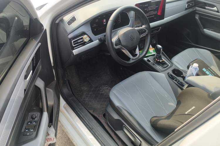 Used Volkswagen Lavida 2023 Revised Version 1.5L Automatic Starry Sky Edition – 5 Million Units Driver Seat