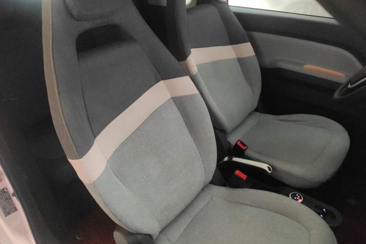 Used Wuling Hongguang MINIEV 2021 Macaron Premium Model – Lithium Iron Phosphate