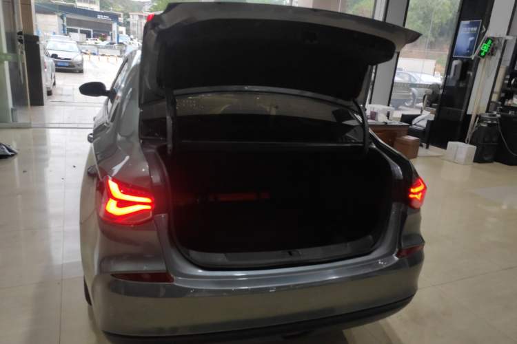 Used Chevrolet Monza 2020 320 Automatic Enjoyment Edition