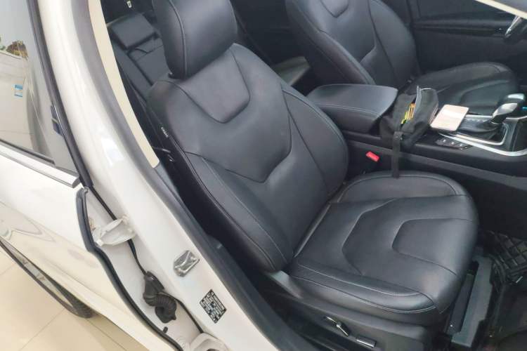 Used Ford Edge 2015 2.0T GTDi Four-Wheel Drive Prestige Model