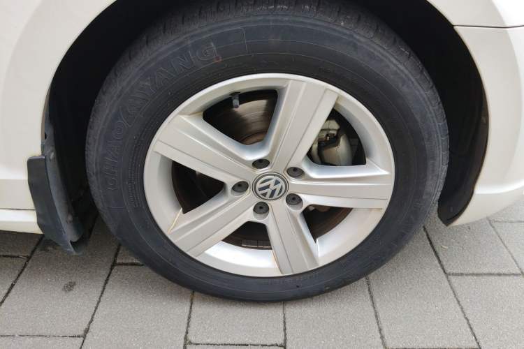 Used Volkswagen Lamando 2018 230TSI DSG Fashion Edition
