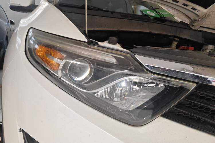 Used Soueast DX7 2015 1.5T Manual Luxury Model