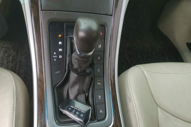 Used Roewe e950 2017 50T Hybrid Connected Executive Edition