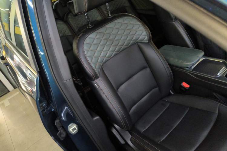 Used Geely Auto Haoyue L 2023 2.0T DCT Prestige Edition