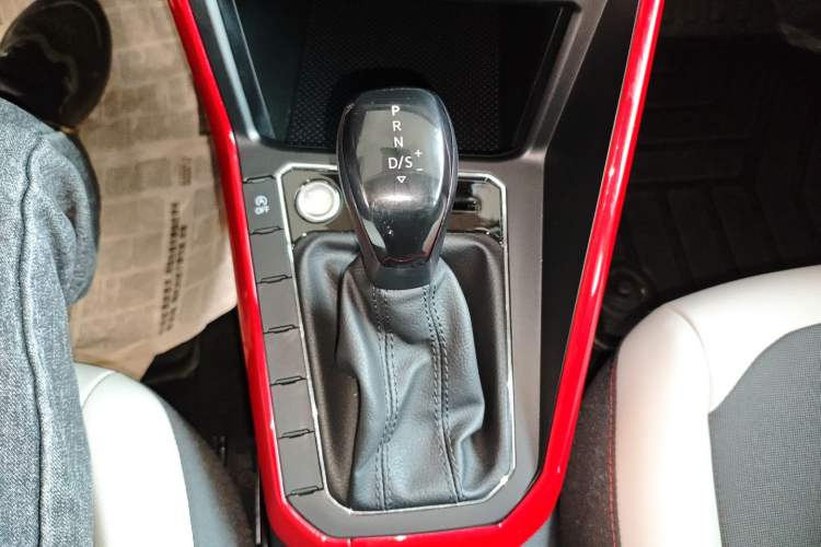 Used Volkswagen Polo 2021 Plus 1.5L Automatic Colorful Tech Edition Gear Lever