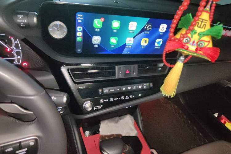 Used Lexus ES 2022 300h Excellence Edition
