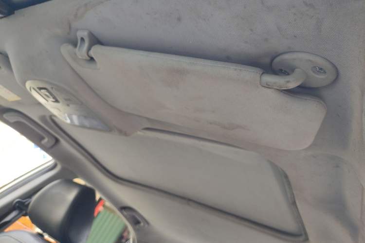 Used Geely Auto Vision 2017 1.5L Manual Happiness Edition Headliner