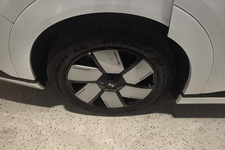 Used XPeng X9 2024 610 Long-Range Pro
