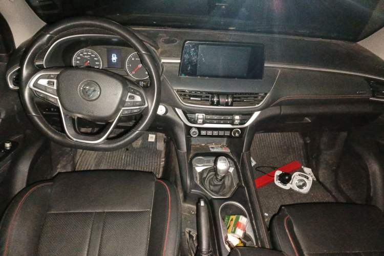 Used Foton Tunland Yutu 2020 2.0T Yutu 9 Diesel Two-Wheel Drive Luxury Long-Wheelbase 4F20TC