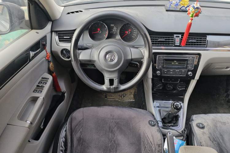 Used Volkswagen Bora 2013 1.6L Manual Fashion Edition