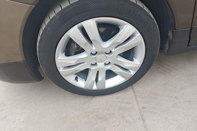 Used Peugeot 3008 2013 2.0L Automatic Trend Edition
