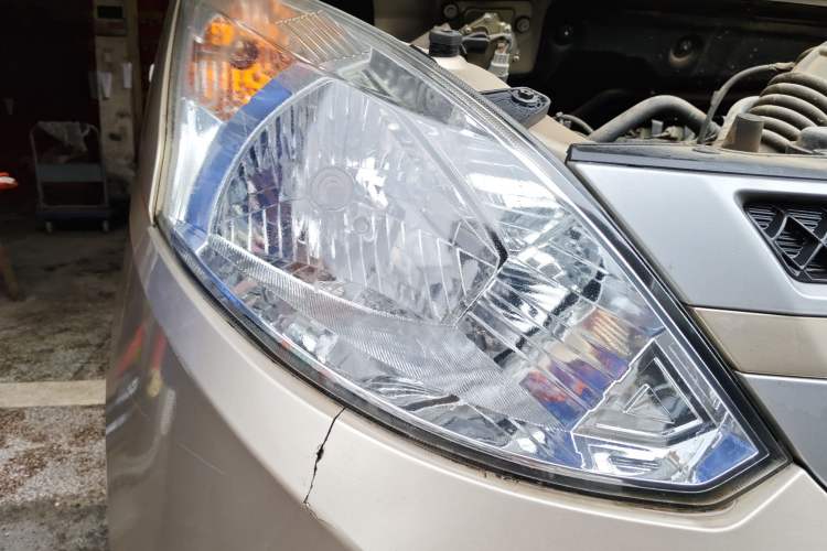 Used Wuling Rongguang V 2019 1.5L Window-Sealed Utility Model China VI LAR Right Front Headlight