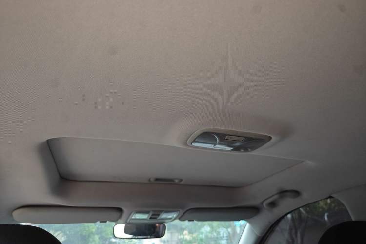 Used Hyundai ix35 2013 2.0L Automatic Two-Wheel Drive Smart GLS China IV Standard
